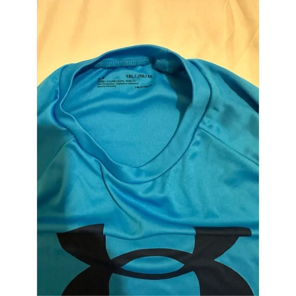 Under Armour boys T-shirt size YXL